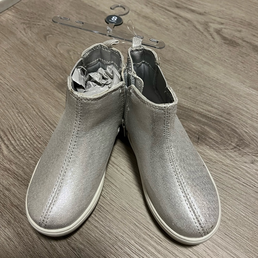 Carter’s Silver Boots